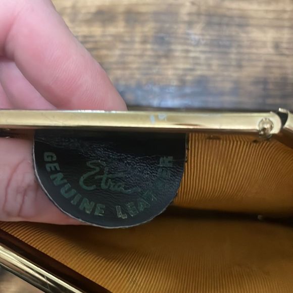 ETRA Vintage Leather Clutch/ Chain Purse - Picture 6 of 7